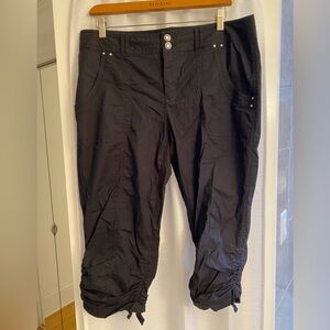 INC International Concepts Capris Size 12